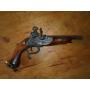 Pistolet � silex de d�coration .
