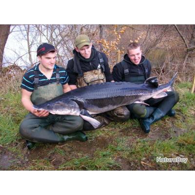 Le costume pour la pêche yaponiya