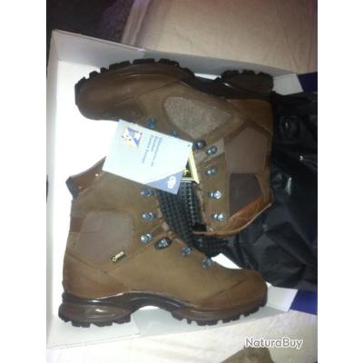 chaussure haix armee