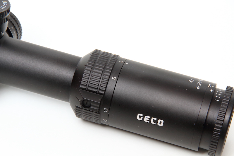Test en stand de la lunette Geco Black 6-24x50 