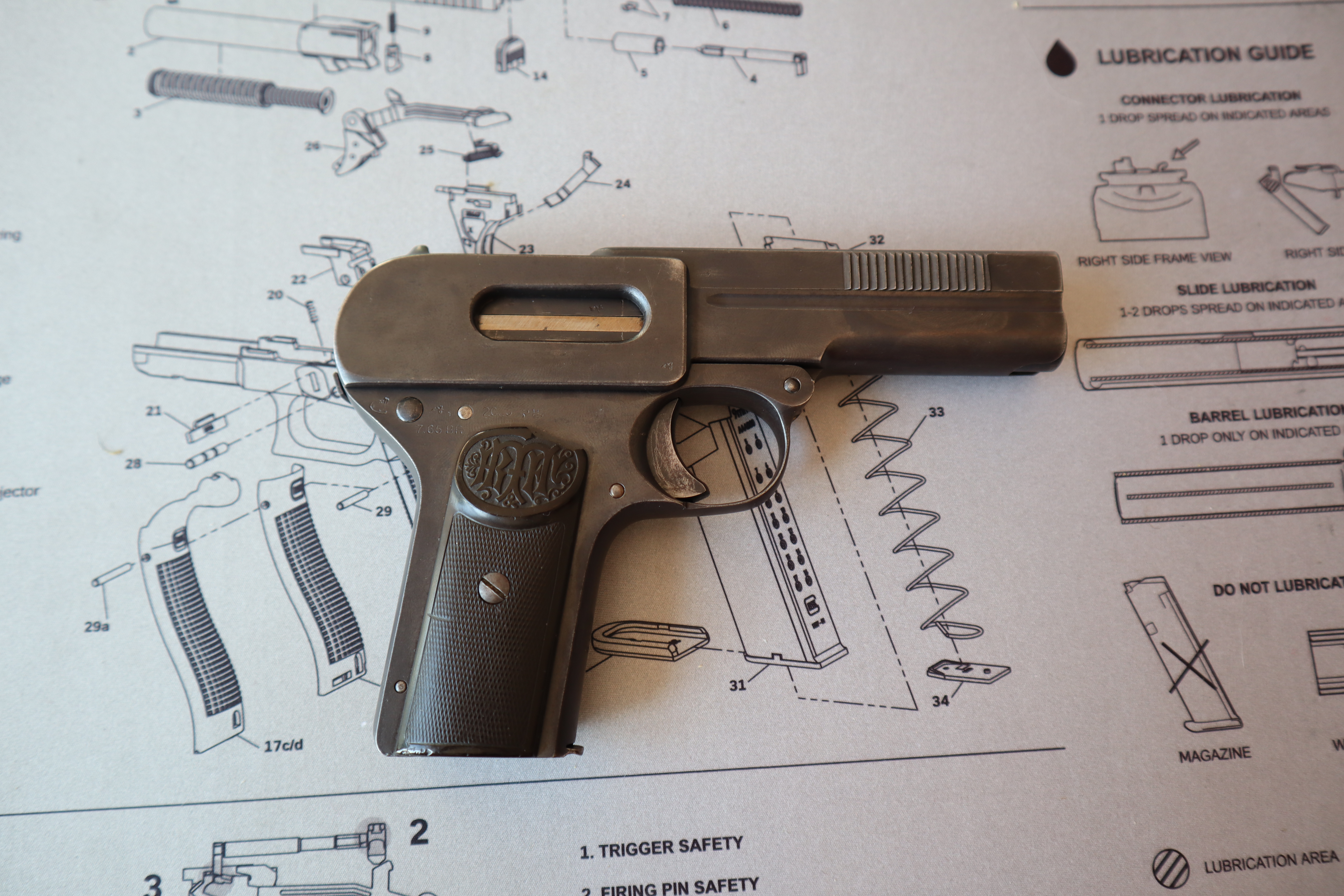 pistolet Dreyse 1907