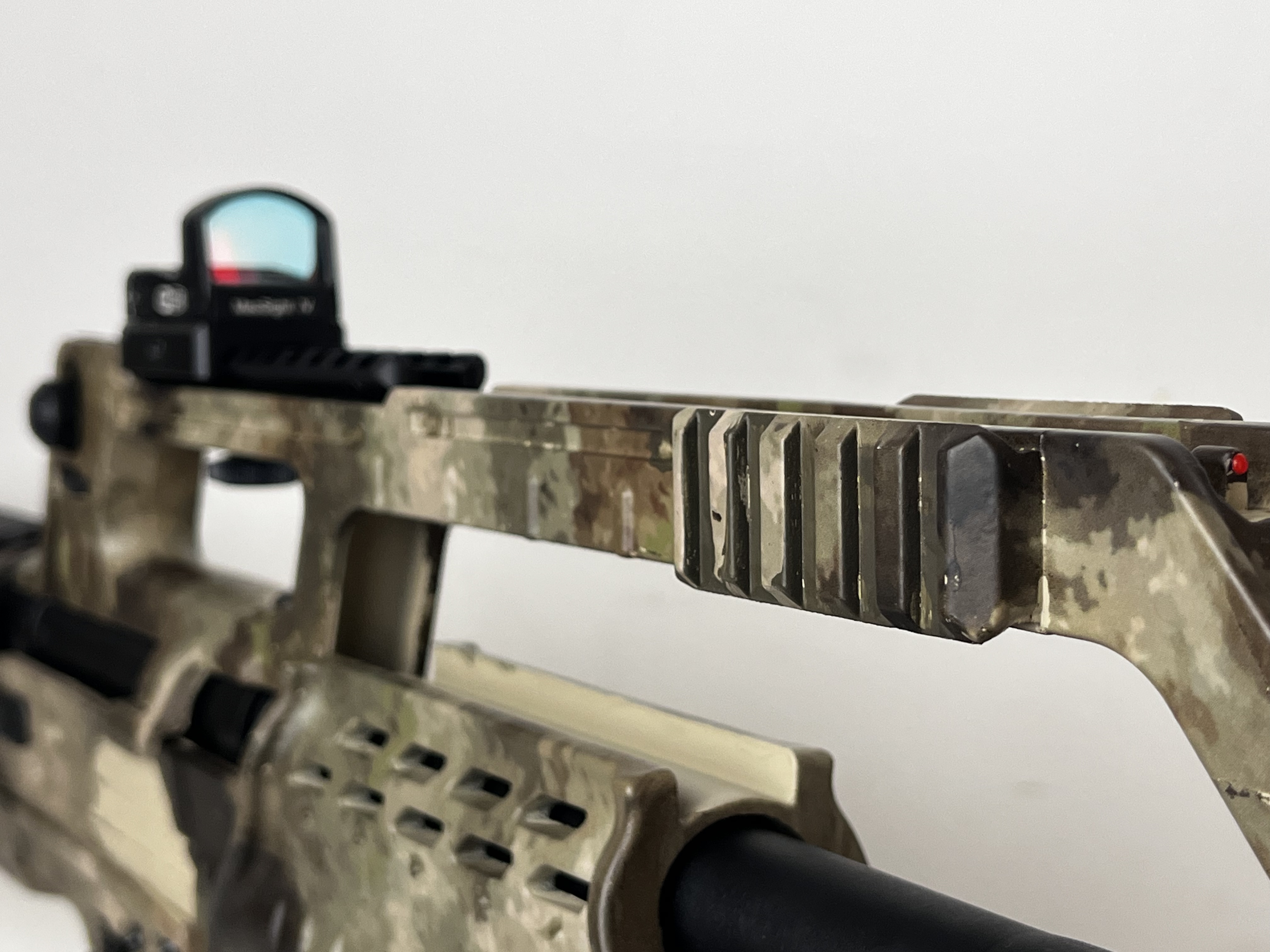 le rail Picatinny du carry-handle