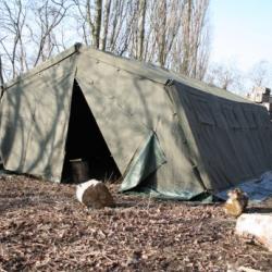 Grande tente militaire F1 de campement Armée Française  8,30m x 5,70m