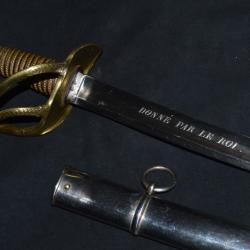 SABRE Mle1822 CAVALERIE LEGERE DE RECOMPENSE-"DONNE PAR LE ROI"-MONARCHIE CHARLES X-KLINGENTHAL 1826