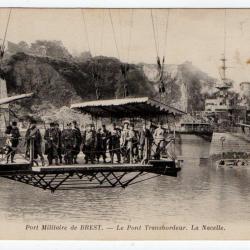 CPA -Port Militaire de BREST-Le Pont Transbordeur La Nacelle N°1225
