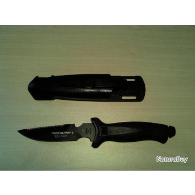couteau de combat avec etui