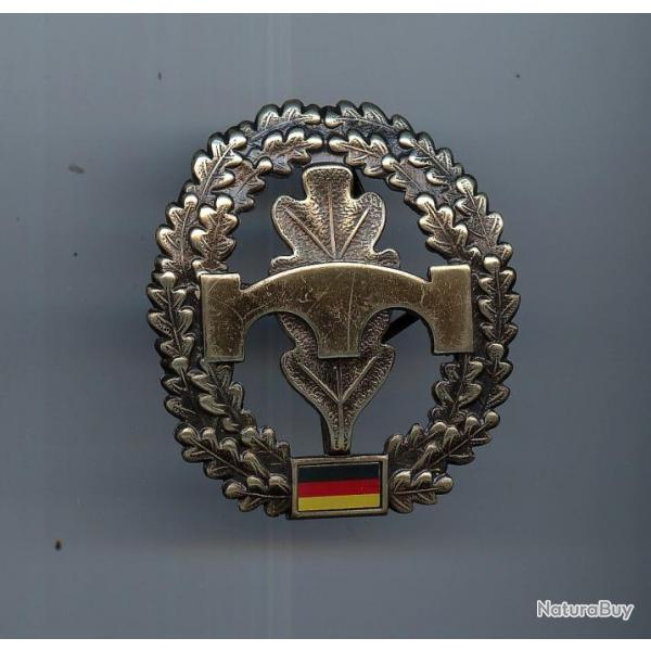 INSIGNE DE BERET ALLEMAND.