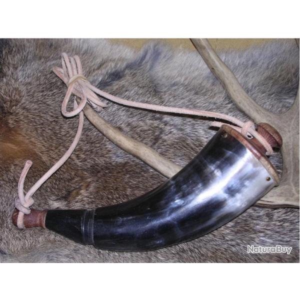 POIRE A POUDRE CORNE ACCESSOIRES TRAPPEUR Davy Crockett CN230956