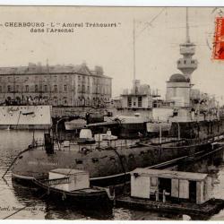 CPA - Marine Militaire  "CHERBOURG - L "Amiral Trehouart " dans l'Arsenal   -N°1198