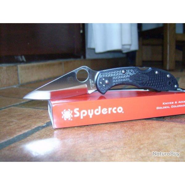 SPYDERCO Delica4 - SC11PBK - Couteau Spyderco Acier VG-10 Japan
