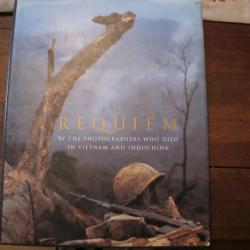 Superbe ouvrage "REQUIEM by the photographers who died in Vietnam and Indochina" jonathan CAPE