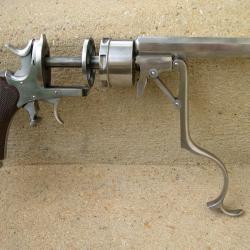 EXCEPTIONNEL ET RARE  REVOLVER GALAND DIT " SPORSTSMAN " Calibre 12 mm.