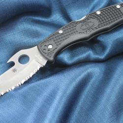 Couteau Spyderco Matriarch 2 Emerson Wave Opening Acier VG-10 Manche FRN Made In Japan SC12SBK2W