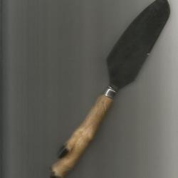 typique année 60-70 pieds de chevreuil , couteau à gateau ou tarte