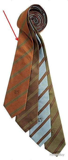 Cravate Aquascutum 100% Soie - Motifs Chasse Rouge - Classique Et élégante