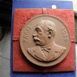 plaque en platre paris 1900 signee  r .elias