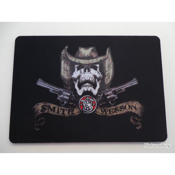 TAPIS  de  SOURIS  pour Ordinateur Modle  Skull Smith & Wesson 