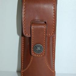 ETUI CUIR RANDONNEUR PRESTIGE PEROU 11CMS (402.47811)