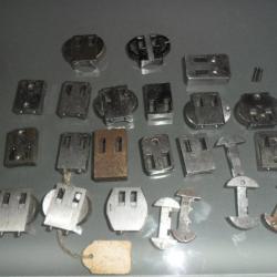 lot de pièces détachées pour montages à crochets ( années 1930-60 )