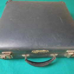 ancienne valise d'aviateur Royal Dutch Airlines.