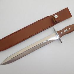 Magnifique COUTEAU  décor Sanglier avec Etui tout Cuir