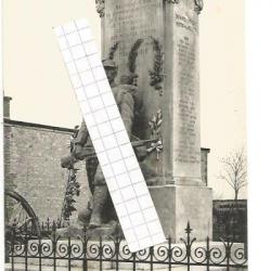 mailly-le-camp.le monument à ses enfants morts pour la france 1914-1918 . gros plan