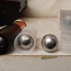 PROMO !!! 12.50   . Balles rondes pour calibre 12 Calibre  662 ou 16,68 mm  par 50 unités .