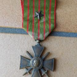 MEDAILLE CROIX DE GUERRE 1914-1918 AVEC UNE ETOILE  PREMIERE GUERRE MONDIALE