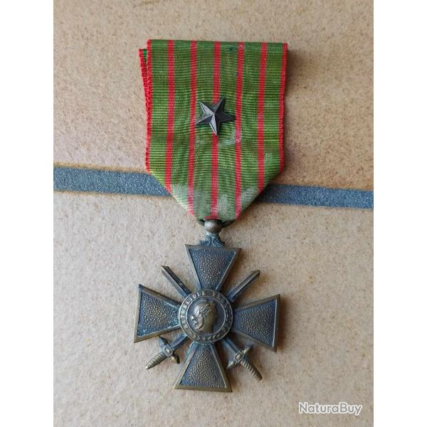MEDAILLE CROIX DE GUERRE 1914-1918 AVEC UNE ETOILE  PREMIERE GUERRE MONDIALE