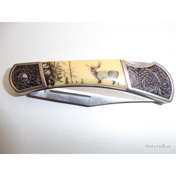 Couteau de poche lame de 8 cm  Grav avec Dcor CERF