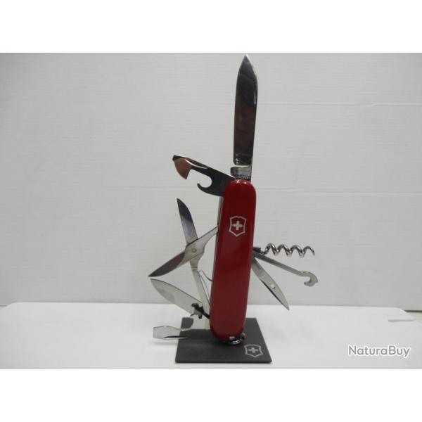 AXEL N2114- LE VERITABLE COUTEAU VICTORINOX -HUNTSMAN RED 8 FONCTIONS - NEUF!!!!