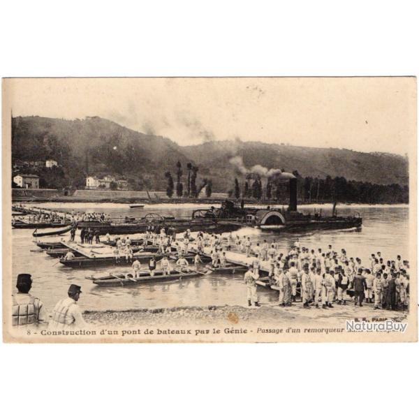 CPA -  Militaire Construction d'un pont de bateaux par le Gnie N1212