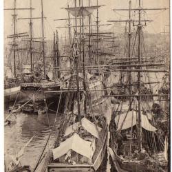 CPA -Marine - Marseille- Voiliers dans le Vieux Port N°1249