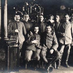 CPA -Photo - Un Groupe Soldats Allemands - N&deg;1041