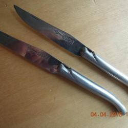 Deux couteaux fixe"Laguiole G.David "de debut des années 2000 .Fabrication tout inox. Bon état