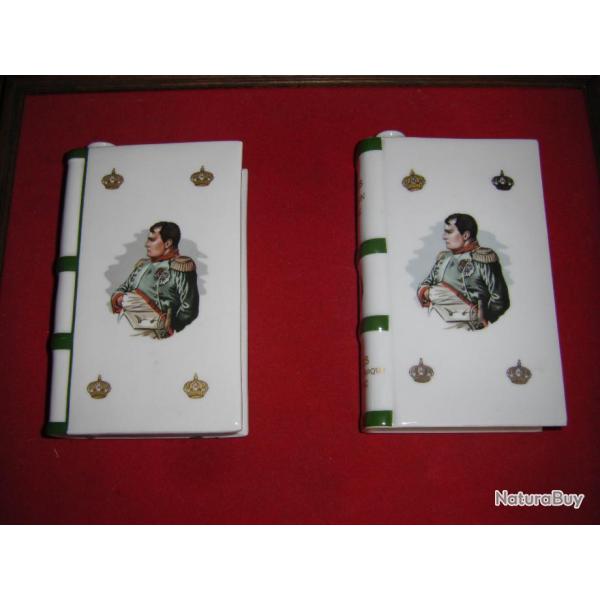 2 Flaons en porcelaine cognac CAMAUS NAPOLEON