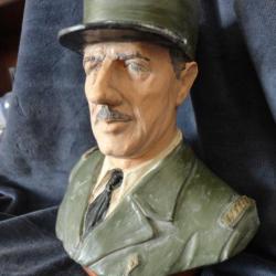 Buste du Général De Gaulle*