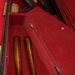 BROWNING B25, avec 2 canons, 3 busc de crosse  CAL 12/70  SANS PRIX DE RESERVE