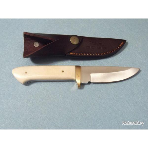 Couteau de Chasse Skinner Bushcraft Lame Acier Inox Manche Os Etui Cuir PA8010