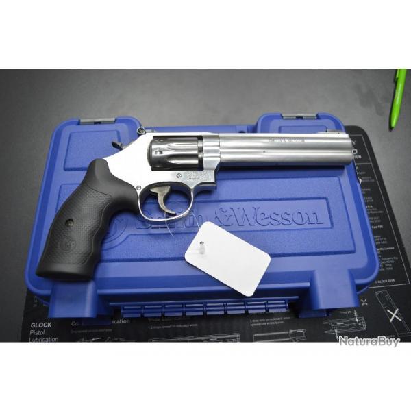 REVOLVER SMITH & WESSON 617 CANON DE 6 " EN 22 LR