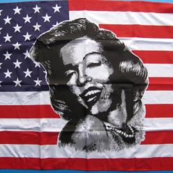 DRAPEAU  USA / MARILYN MONROE - Ref.022