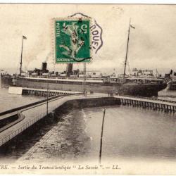 CPA - Marine - LE HAVRE - Sortie du Transatlantique " La Savoie  -N°225