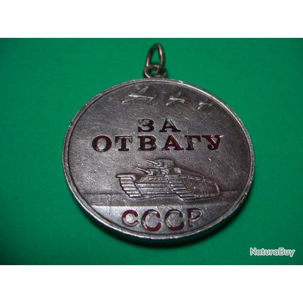 Belle Mdaille russe de la Valeur attribue.