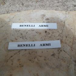 Joli lot de 2 petits stickers Benelli Armi