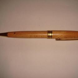 stylo en bois avec prenom