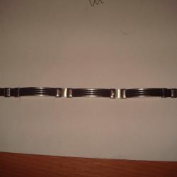 bracelet acier avec incrustation de vis