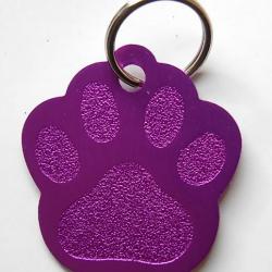 MEDAILLE Gravée chien violette "patte" grand modèle gravure, personnalisation offerte