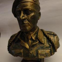 Buste Commandant Kieffer, Bronze