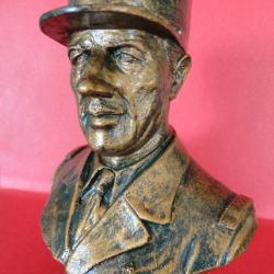 Buste du Général de Gaulle , Bronze
