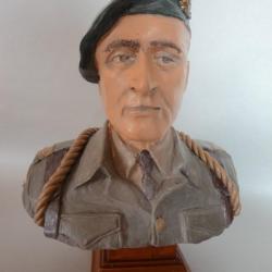 Buste du Commandant Kieffer, polychrome marron